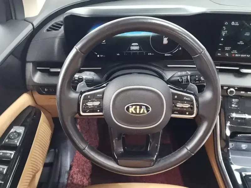 2021 Kia Carnival с пробегом 80 324 км