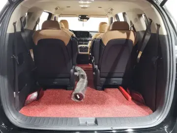 2021 Kia Carnival с пробегом 80 324 км