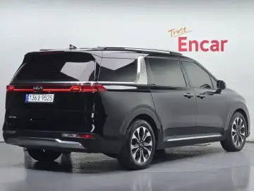 2023 Kia Carnival с пробегом 81 024 км