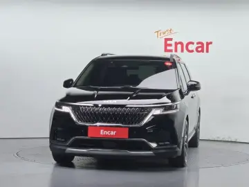2023 Kia Carnival с пробегом 81 024 км