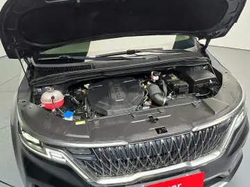 2023 Kia Carnival с пробегом 81 024 км