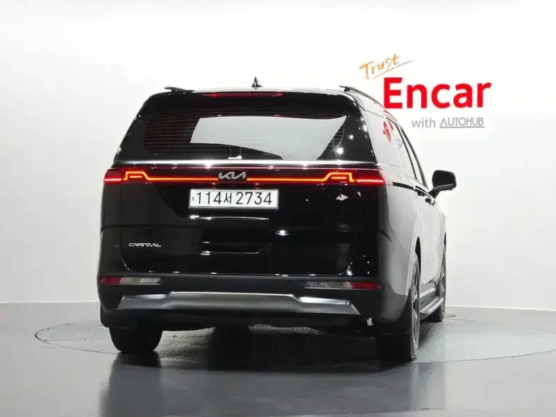 2022 Kia Carnival с пробегом 26 434 км