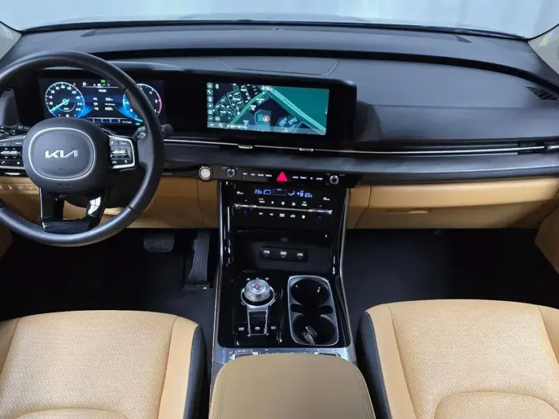 2022 Kia Carnival с пробегом 26 434 км