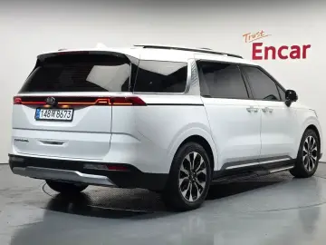 2021 Kia Carnival с пробегом 65 878 км