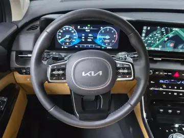 2022 Kia Carnival с пробегом 26 434 км