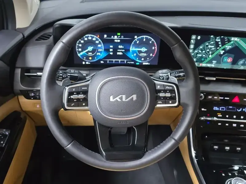 2022 Kia Carnival с пробегом 26 434 км