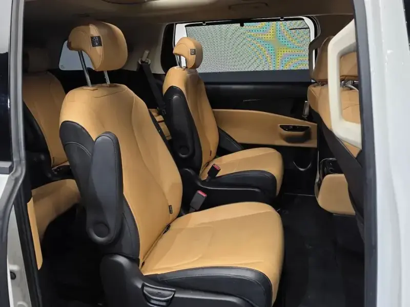 2021 Kia Carnival с пробегом 65 878 км