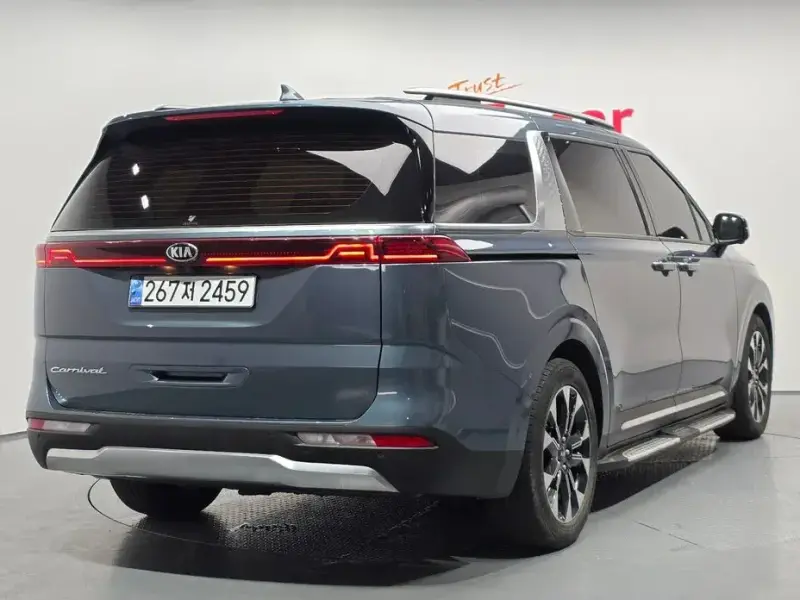 2021 Kia Carnival с пробегом 106 764 км