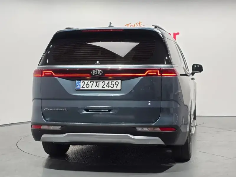 2021 Kia Carnival с пробегом 106 764 км
