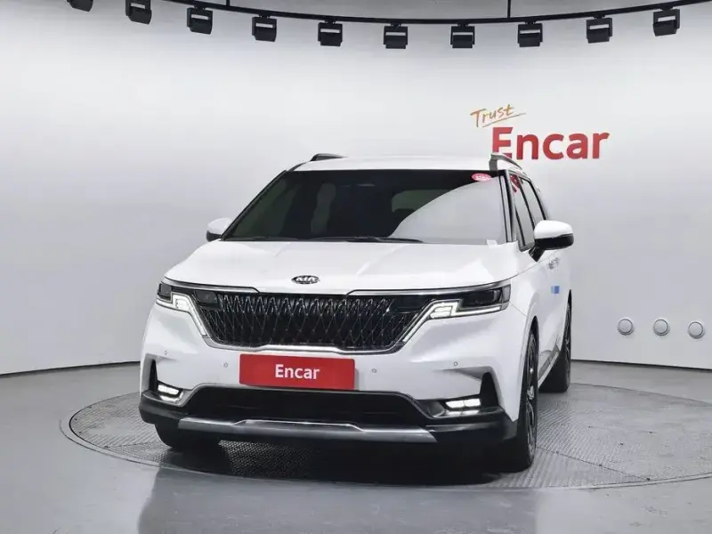 2021 Kia Carnival с пробегом 114 725 км
