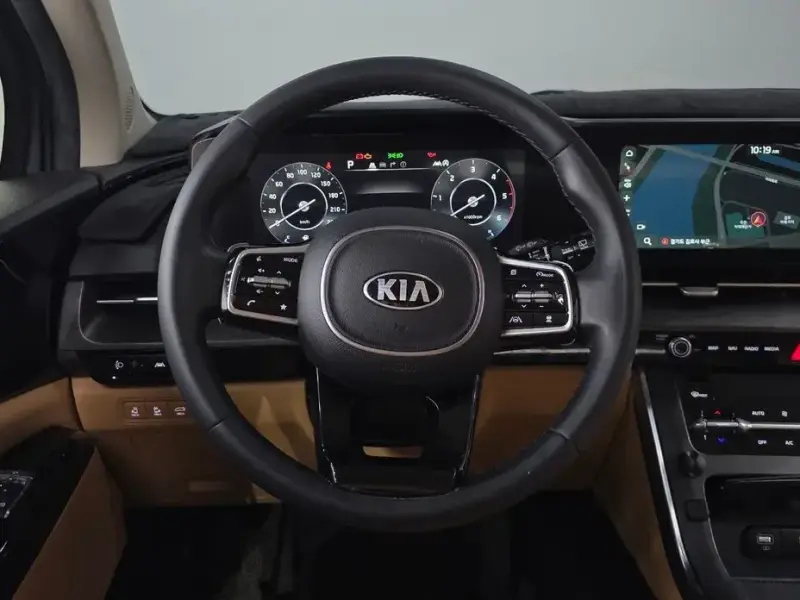 2021 Kia Carnival с пробегом 106 764 км