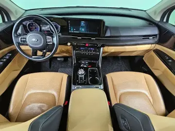 2021 Kia Carnival с пробегом 114 725 км