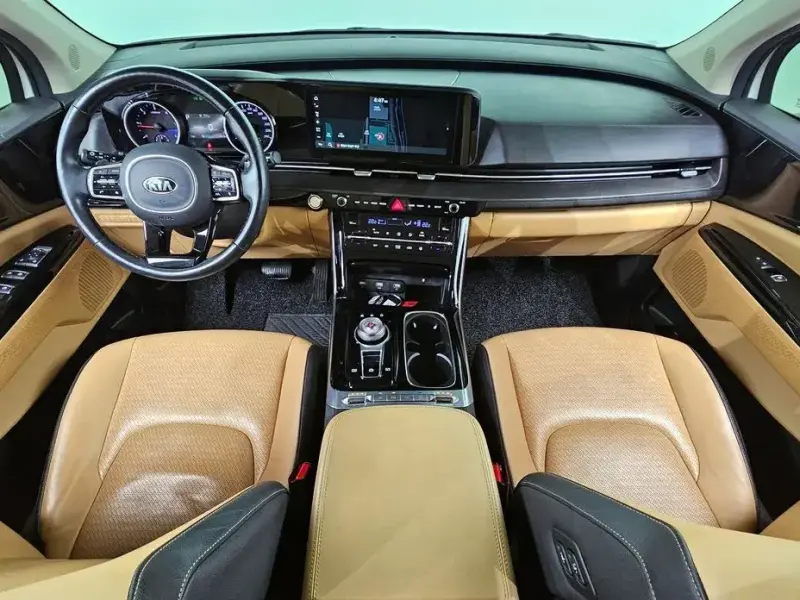 2021 Kia Carnival с пробегом 114 725 км