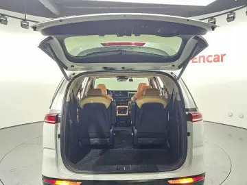 2021 Kia Carnival с пробегом 114 725 км