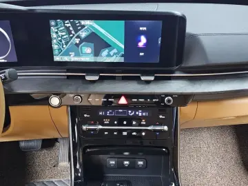 2023 Kia Carnival с пробегом 30 090 км