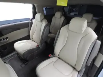 2022 Kia Carnival с пробегом 59 110 км