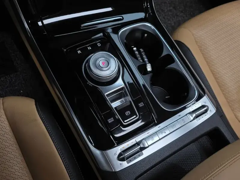 2023 Kia Carnival с пробегом 49 623 км