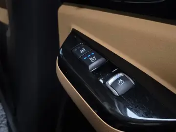 2023 Kia Carnival с пробегом 49 623 км