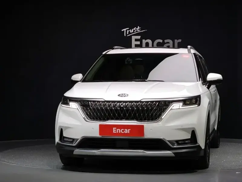 2021 Kia Carnival с пробегом 76 666 км