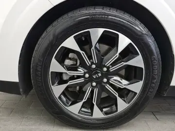 2021 Kia Carnival с пробегом 76 666 км