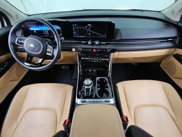 2021 Kia Carnival с пробегом 76 666 км