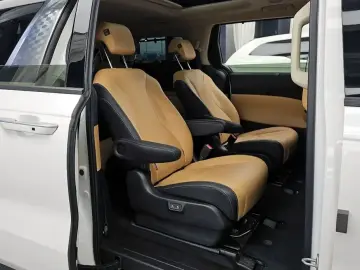 2021 Kia Carnival с пробегом 76 666 км