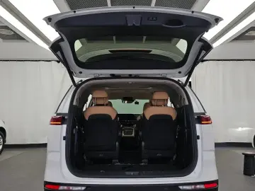 2021 Kia Carnival с пробегом 76 666 км