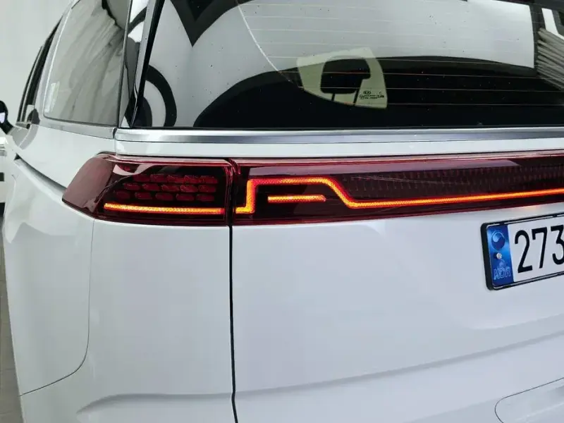 2021 Kia Carnival с пробегом 76 666 км