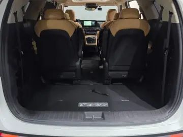 2022 Kia Carnival с пробегом 53 099 км