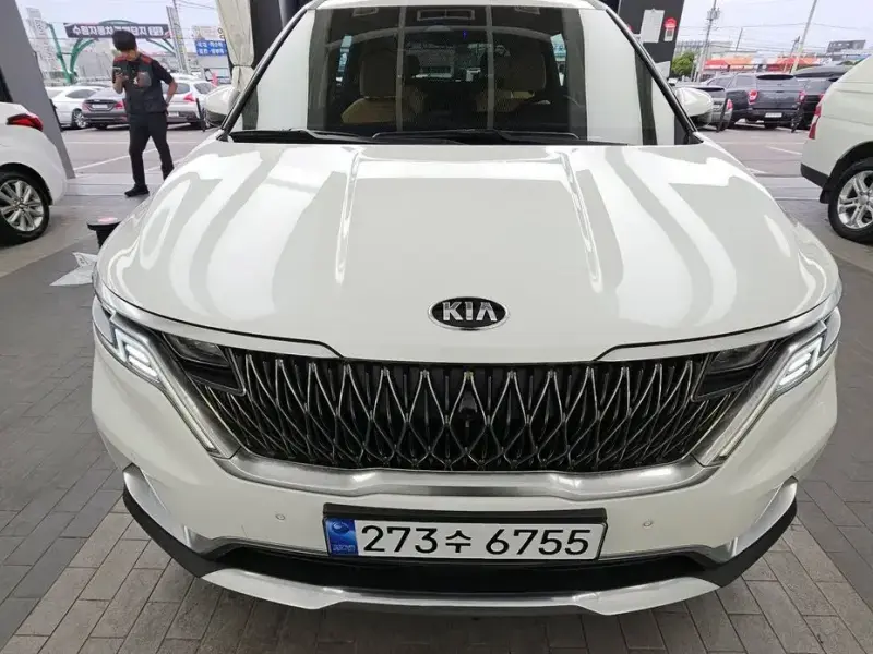 2021 Kia Carnival с пробегом 76 666 км