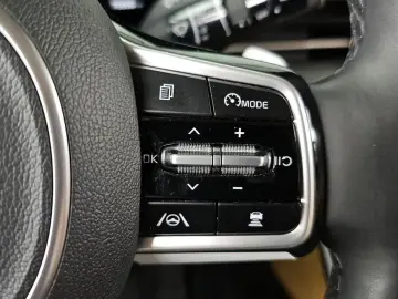 2021 Kia Carnival с пробегом 76 666 км