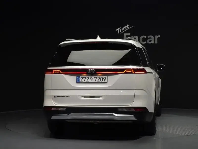 2021 Kia Carnival с пробегом 127 643 км