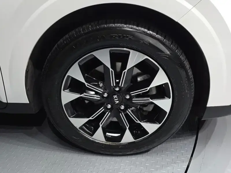 2021 Kia Carnival с пробегом 127 643 км
