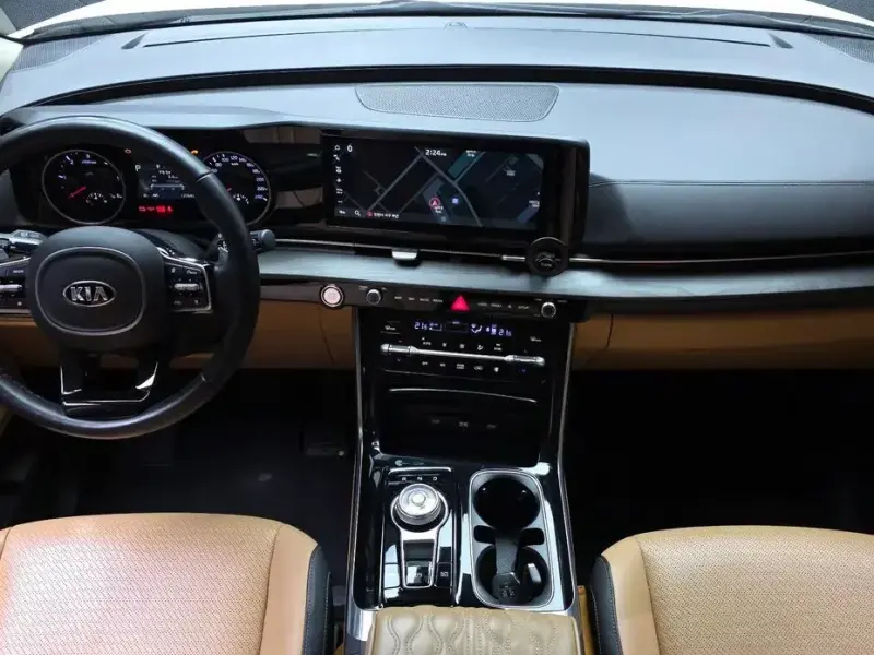 2021 Kia Carnival с пробегом 127 643 км