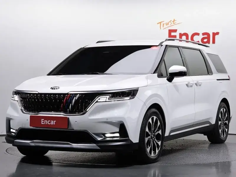 2021 Kia Carnival с пробегом 49 441 км