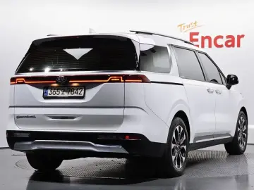 2021 Kia Carnival с пробегом 49 441 км