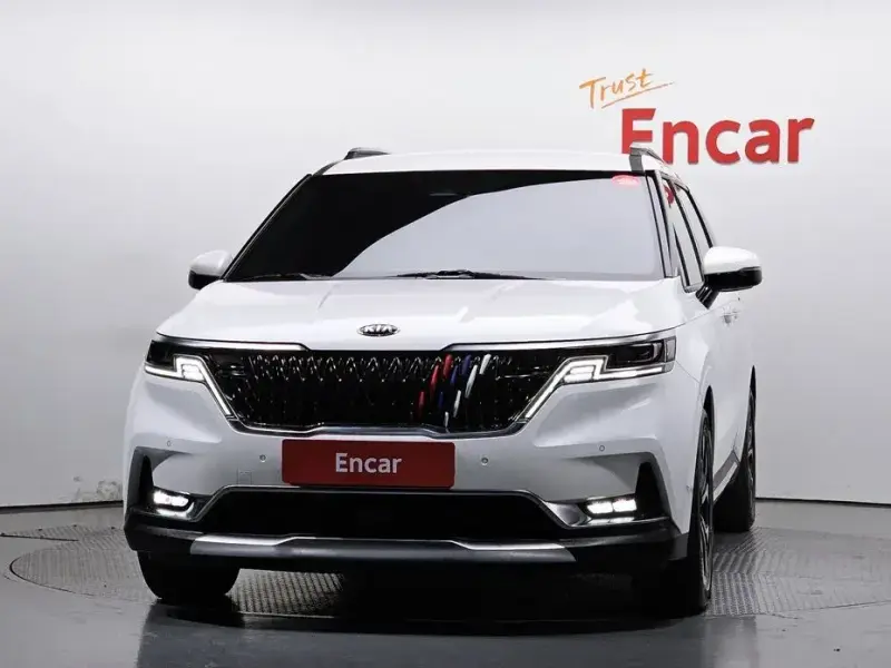 2021 Kia Carnival с пробегом 49 441 км
