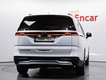 2021 Kia Carnival с пробегом 49 441 км