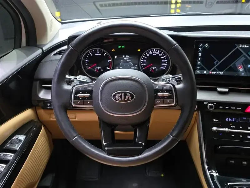 2021 Kia Carnival с пробегом 127 643 км