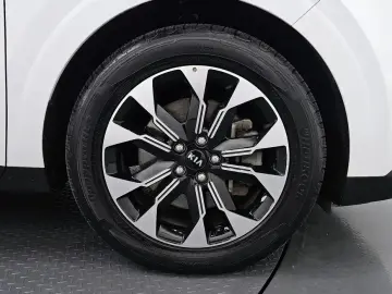 2021 Kia Carnival с пробегом 49 441 км
