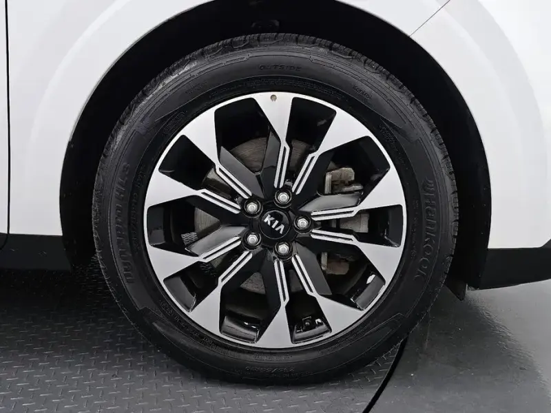 2021 Kia Carnival с пробегом 49 441 км