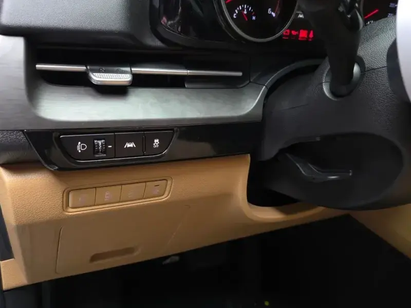 2021 Kia Carnival с пробегом 127 643 км