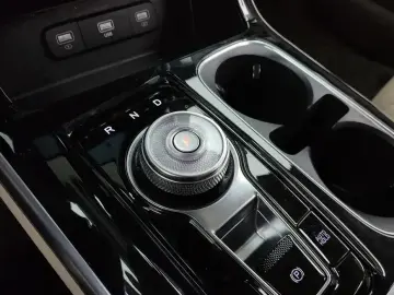 2023 Kia Carnival с пробегом 65 328 км
