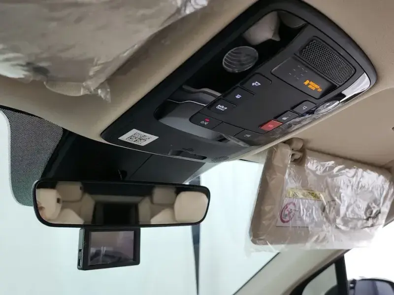 2023 Kia Carnival с пробегом 65 328 км