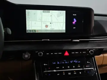 2023 Kia Carnival с пробегом 79 260 км