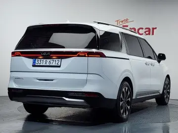 2022 Kia Carnival с пробегом 69 664 км