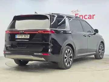 2023 Kia Carnival с пробегом 60 820 км