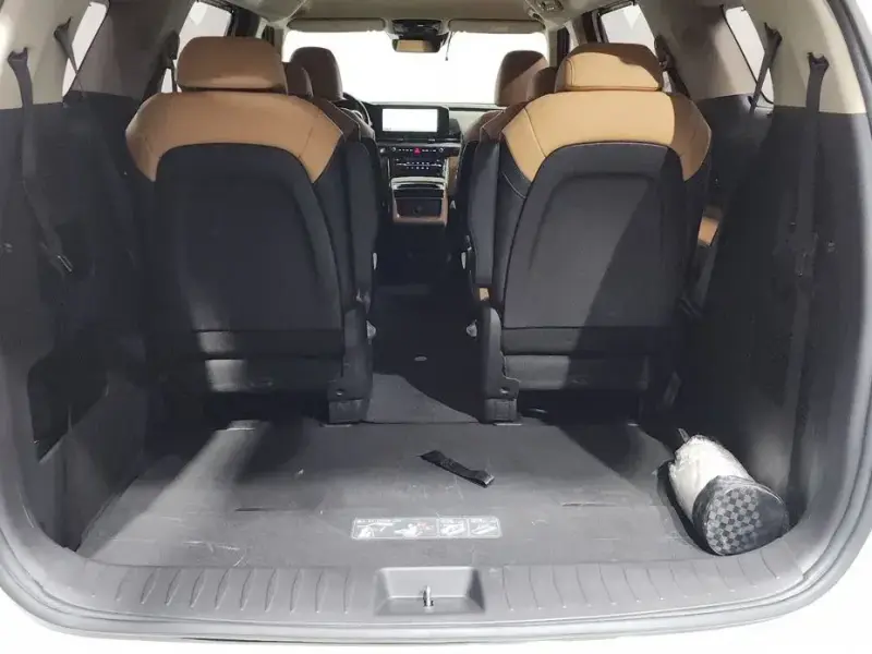 2022 Kia Carnival с пробегом 69 664 км