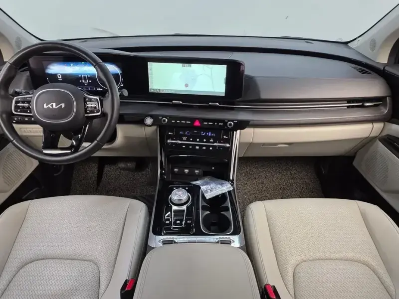 2023 Kia Carnival с пробегом 60 820 км