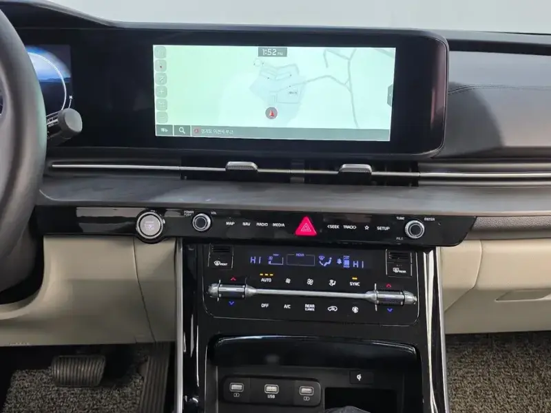 2023 Kia Carnival с пробегом 60 820 км